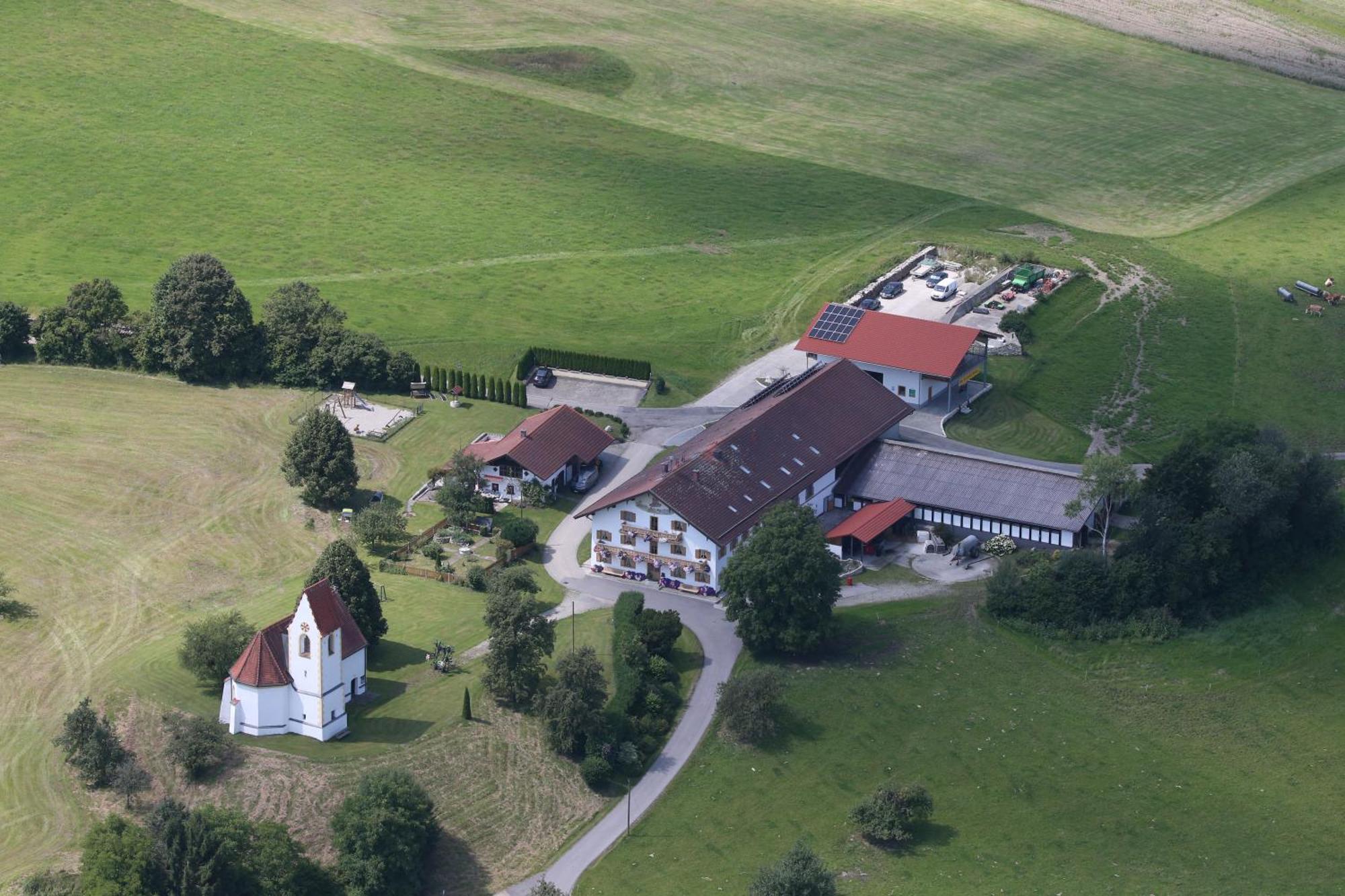 Bio Ferienhof Heiler Feldkirchen-Westerham Exterior photo