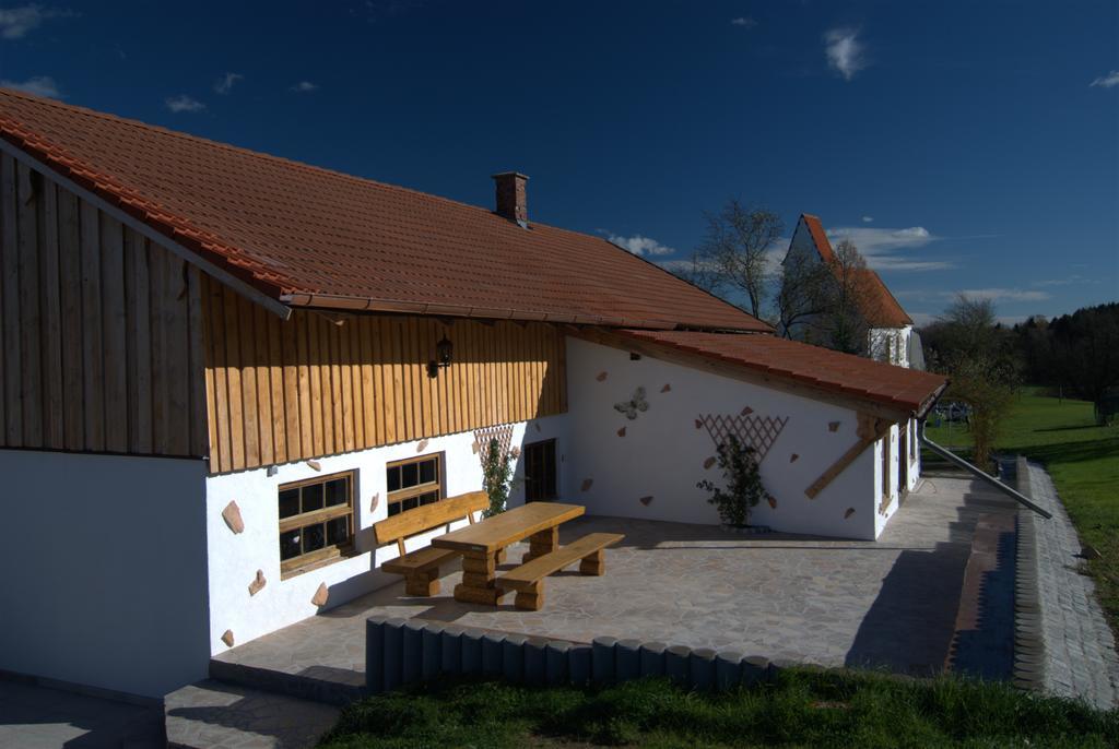Bio Ferienhof Heiler Feldkirchen-Westerham Exterior photo